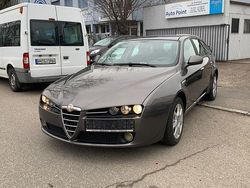 Grau Gebraucht 2010 Alfa Romeo 159 Limousine | 2.500 € (Guter Preis)