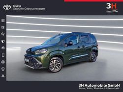 Grün Gebraucht 2024 Toyota Proace Verso City Kombi | 30.990 € (Teuer)