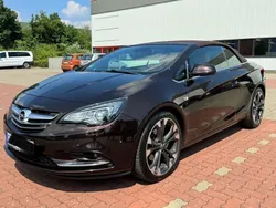 Braun Gebraucht 2014 Opel Cascada Innovation Cabrio | 11.900 € (Etwas zu teuer)