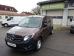 Limonitbraun metallic Gebraucht 2017 Mercedes Citan 111 Van / Kleinbus | 12.800 € (Fairer Preis)