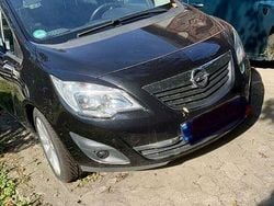 Schwarz Gebraucht 2013 Opel Meriva Active Van / Kleinbus | 5.600 € (Guter Preis)