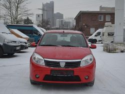 Rot Gebraucht 2010 Dacia Sandero Limousine | 1.370 € (Superpreis)