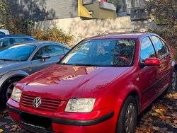 Rot Gebraucht 2003 VW Bora Limousine | 1.500 € (Guter Preis)