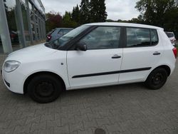 Weiß Gebraucht 2009 Skoda Fabia Cool Edition Kleinwagen | 2.690 € (Guter Preis)