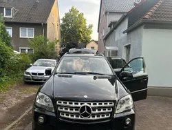 Schwarz Gebraucht 2010 Mercedes 350 SUV | 13.500 € (Etwas zu teuer)