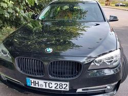 Schwarz Gebraucht 2012 BMW 740 Performance Limousine | 14.950 € (Fairer Preis)