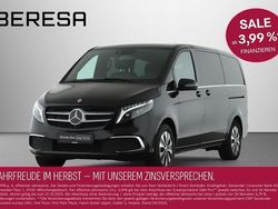 Obsidianschwarz Gebraucht 2024 Mercedes V300 Avantgarde Van / Kleinbus | 68.380 € (Guter Preis)