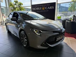 Manhattangrau metallic Gebraucht 2022 Toyota Corolla Team Limousine | 21.890 € (Fairer Preis)