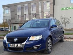 Blau Gebraucht 2009 VW Passat Highline Kombi | 3.200 € (Fairer Preis)