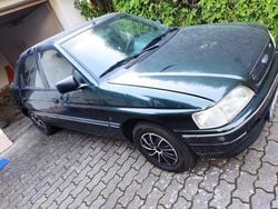 Grün Gebraucht 1994 Ford Escort Limousine | 777 €