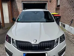 Grau Gebraucht 2018 Skoda Octavia RS Kombi | 22.999 € (Fairer Preis)