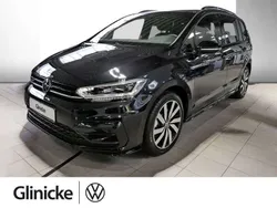 Deep black perleffekt Gebraucht 2024 VW Touran Highline Van / Kleinbus | 49.970 €