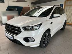 Weiß Gebraucht 2019 Ford Kuga ST-Line SUV | 19.450 € (Etwas zu teuer)