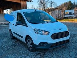 Weiß Gebraucht 2019 Ford Courier Van / Kleinbus | 6.750 €