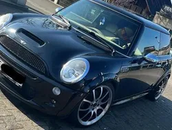 Schwarz Gebraucht 2002 Mini Cooper S Kleinwagen | 6.000 €