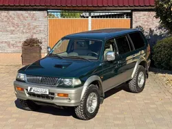 Grün Gebraucht 1998 Mitsubishi Pajero SUV | 6.999 €