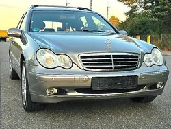 Silber Gebraucht 2002 Mercedes C200 Elegance Kombi | 5.400 €
