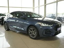 Chrome blau Neu 2025 Ford Focus ST-Line X Limousine | 25.920 € (Superpreis)