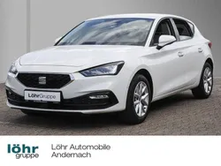 Weiß Gebraucht 2022 Seat Leon Style Limousine | 19.980 € (Etwas zu teuer)