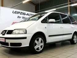 Weiß Gebraucht 2007 Seat Alhambra Vigo Van / Kleinbus | 2.974 € (Fairer Preis)