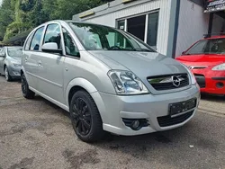 Grau Gebraucht 2008 Opel Meriva Innovation Van / Kleinbus | 3.299 € (Fairer Preis)