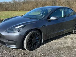 Grau Gebraucht 2022 Tesla Model 3 Performance Limousine | 37.500 €