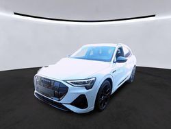Gletscherweiß metallic Gebraucht 2022 Audi e-tron S-Line SUV | 42.670 € (Fairer Preis)