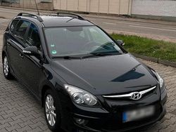 Schwarz Gebraucht 2011 Hyundai i30 Kombi | 3.300 € (Fairer Preis)