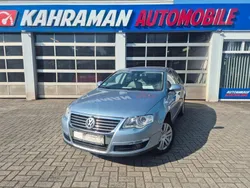 Blau Gebraucht 2010 VW Passat Highline Limousine | 7.999 € (Teuer)