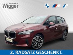 Rot Gebraucht 2024 BMW 218 Active Tourer Van / Kleinbus | 30.900 € (Guter Preis)
