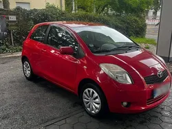 Rot Gebraucht 2008 Toyota Yaris Kleinwagen | 2.550 € (Fairer Preis)