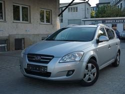 Silber Gebraucht 2008 Kia Ceed 2 Kombi | 2.700 € (Fairer Preis)