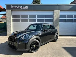 Schwarz Gebraucht 2023 Mini Cooper SE Kleinwagen | 22.900 € (Fairer Preis)