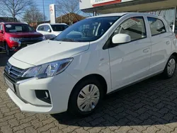 Weiß Gebraucht 2022 Mitsubishi Space Star Basis Kleinwagen | 11.990 € (Fairer Preis)