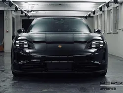 Schwarz Gebraucht 2021 Porsche Taycan Performance Package Limousine | 59.900 € (Fairer Preis)