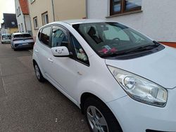 Weiß Gebraucht 2010 Kia Venga Spirit Kleinwagen | 4.500 € (Guter Preis)