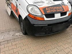 Weiß Gebraucht 2005 Renault Trafic Van | 3.149 €