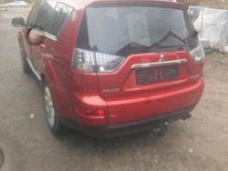 Rot Gebraucht 2010 Mitsubishi Outlander SUV | 6.500 €