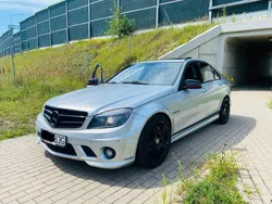 Mercedes C63 AMG