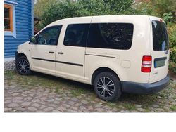 Beige Gebraucht 2011 VW Caddy Maxi Van / Kleinbus | 8.880 €