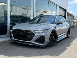 Grau Gebraucht 2024 Audi RS6 Sport Kombi | 229.999 €
