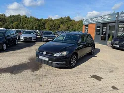 Schwarz Gebraucht 2017 VW Golf VII Sound Limousine | 11.990 € (Fairer Preis)