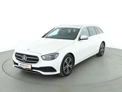 Weiß Gebraucht 2020 Mercedes E220 Avantgarde Kombi | 33.760 € (Fairer Preis)