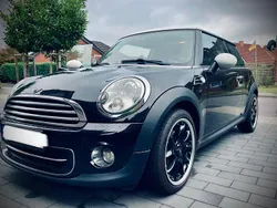 Schwarz Gebraucht 2010 Mini Cooper Kleinwagen | 4.900 € (Fairer Preis)
