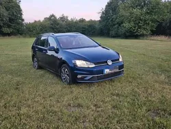 Blau Gebraucht 2017 VW Golf VII Kombi | 16.790 €