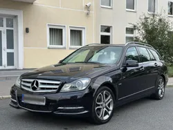 Schwarz Gebraucht 2012 Mercedes C220 Kombi | 7.300 €