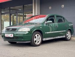 Grün Gebraucht 1999 Opel Astra Edition Limousine | 2.199 € (Fairer Preis)