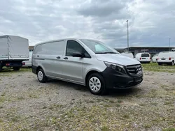 Silber Gebraucht 2021 Mercedes Vito Van / Kleinbus | 20.825 € (Fairer Preis)