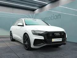 Weiß Gebraucht 2022 Audi Q8 S-Line SUV | 73.600 € (Fairer Preis)