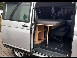 Silber Gebraucht 2016 VW T6 Trendline Van | 23.999 € (Teuer)